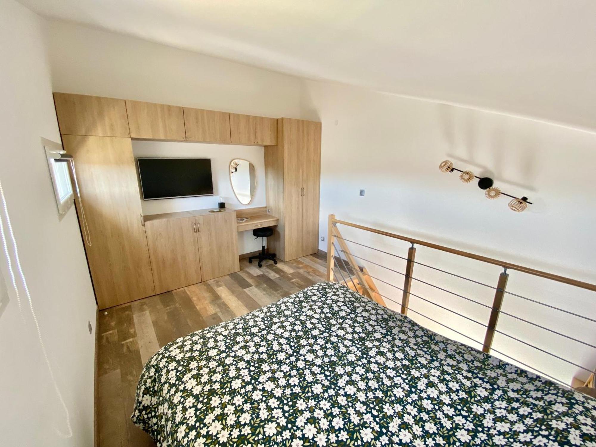 Petite Maison Independante. Ferienhaus